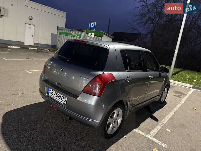 Хэтчбек Suzuki Swift 2005 в Днепре