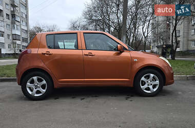 Хэтчбек Suzuki Swift 2005 в Львове