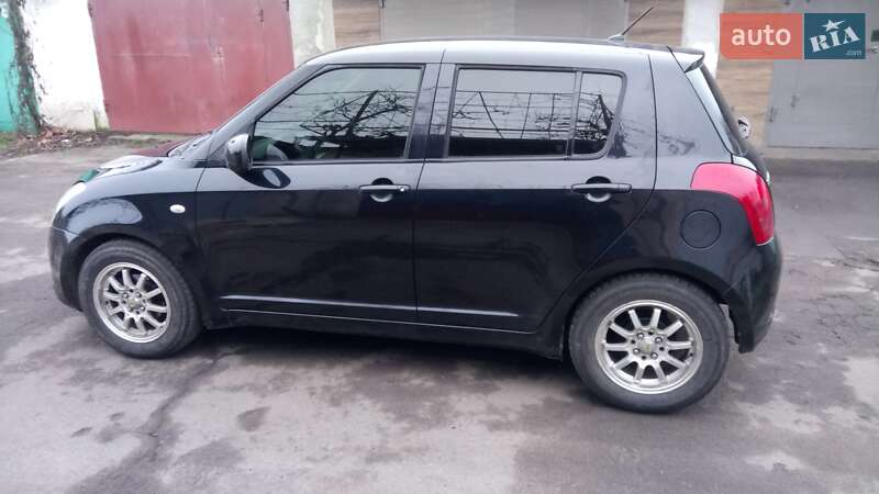 Хетчбек Suzuki Swift 2007 в Чорноморську