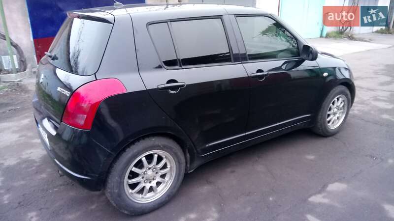 Хетчбек Suzuki Swift 2007 в Чорноморську