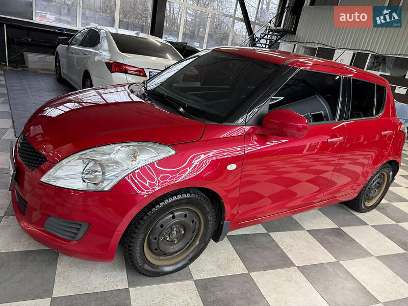 Хэтчбек Suzuki Swift 2011 в Киеве фото 3 Хэтчбек Suzuki Swift 2011 в Киеве