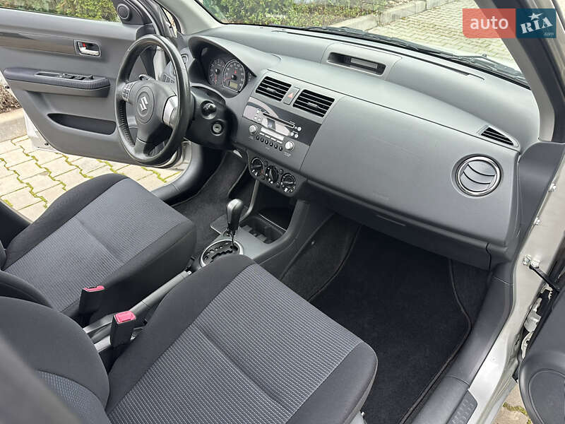 Хэтчбек Suzuki Swift 2008 в Одессе