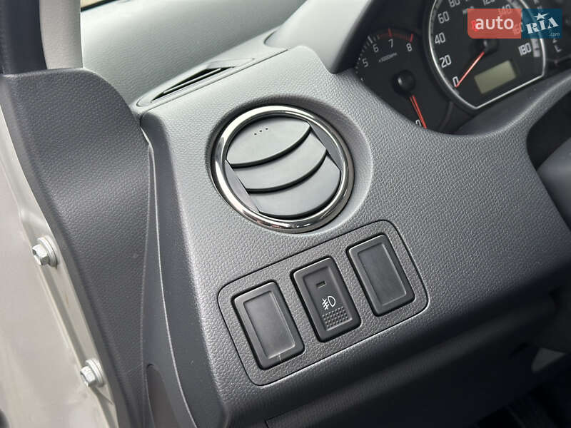 Хэтчбек Suzuki Swift 2008 в Одессе