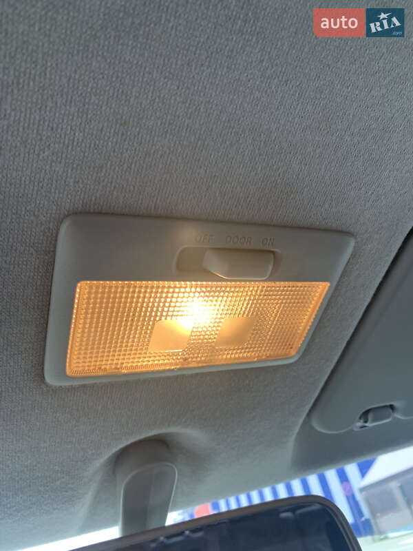 Хэтчбек Suzuki Swift 2005 в Дрогобыче