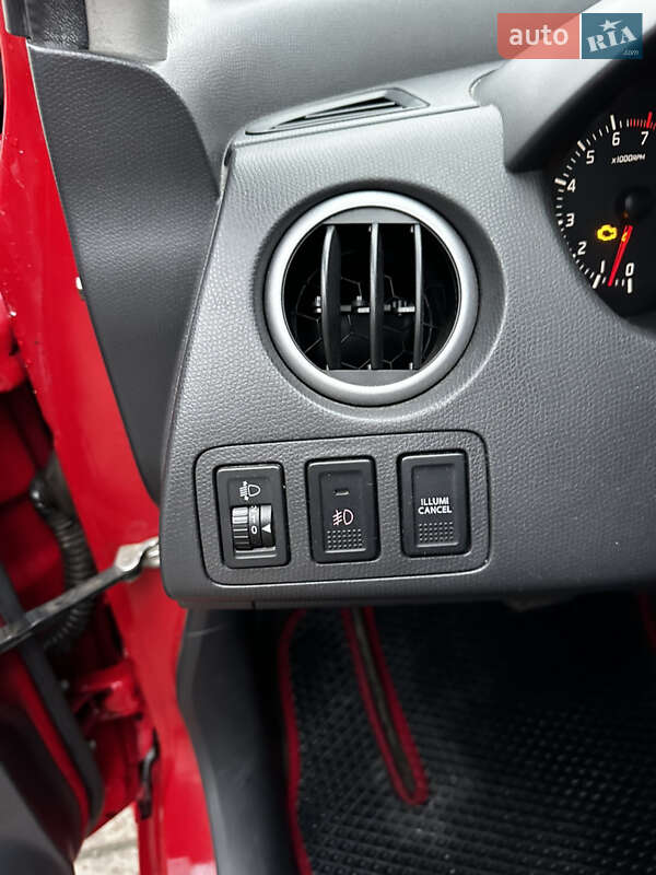 Хэтчбек Suzuki Swift 2005 в Киеве