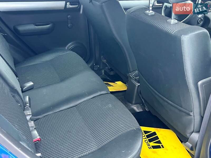 Хетчбек Suzuki Swift 2006 в Києві