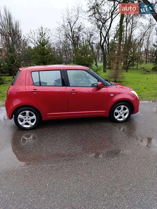 Хетчбек Suzuki Swift 2007 в Кривому Розі