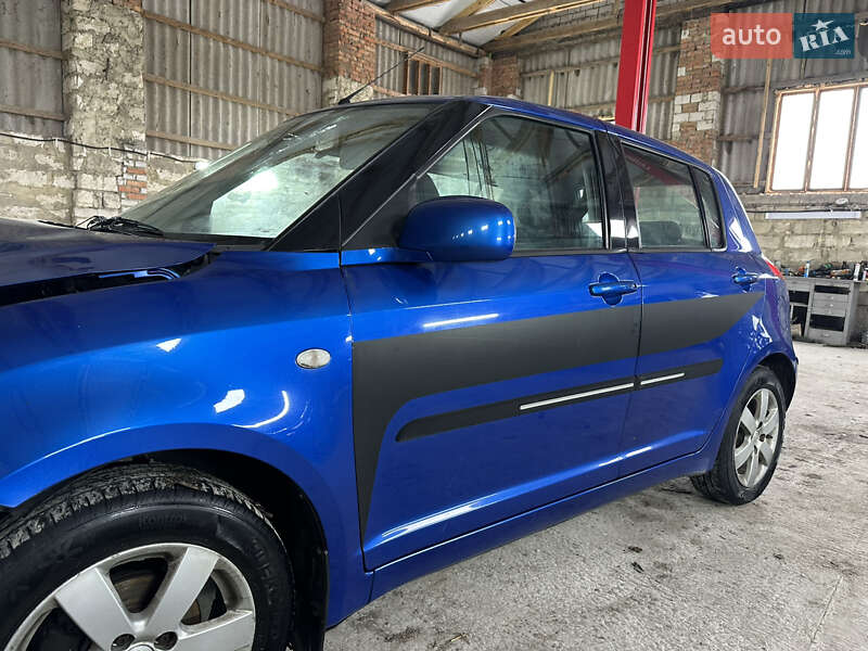 Хэтчбек Suzuki Swift 2009 в Тульчине