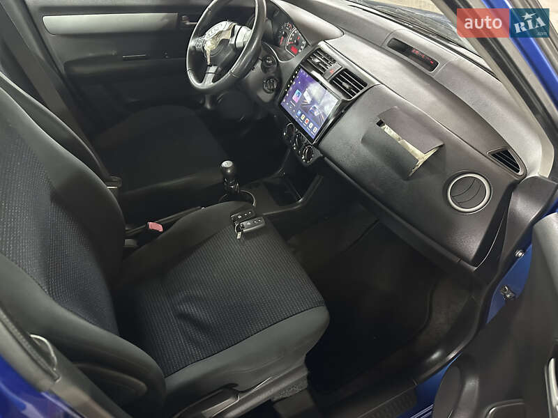 Хэтчбек Suzuki Swift 2009 в Тульчине