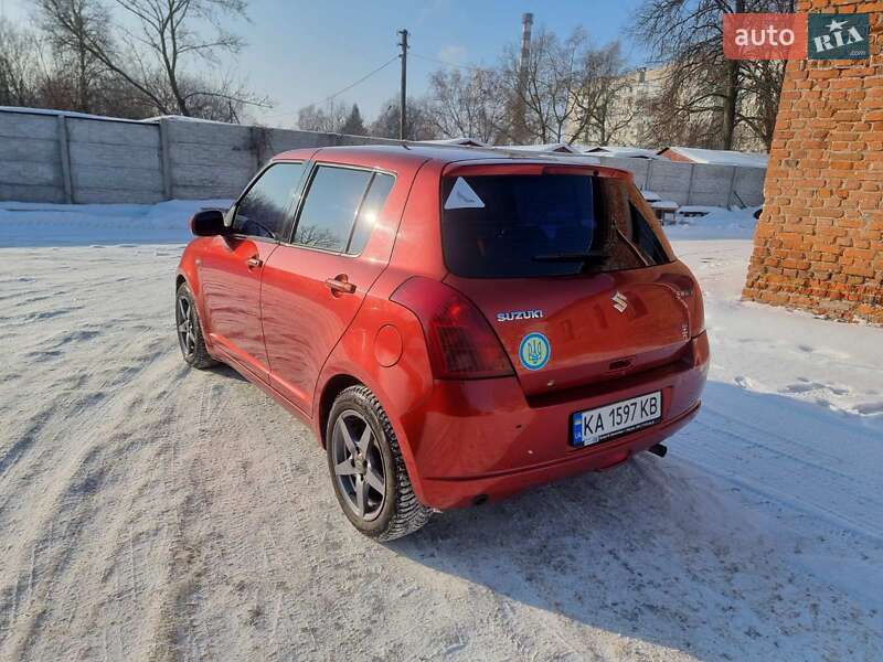 Хэтчбек Suzuki Swift 2007 в Шостке