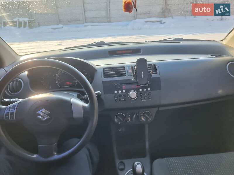 Хэтчбек Suzuki Swift 2007 в Шостке