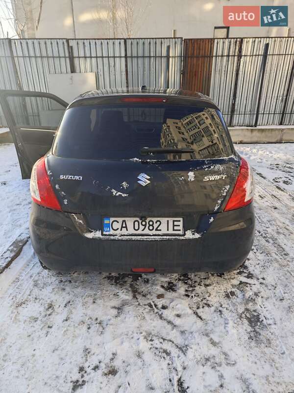 Хэтчбек Suzuki Swift 2012 в Черкассах