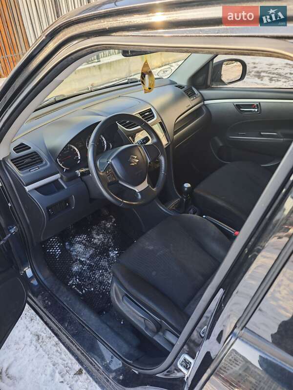 Хэтчбек Suzuki Swift 2012 в Черкассах