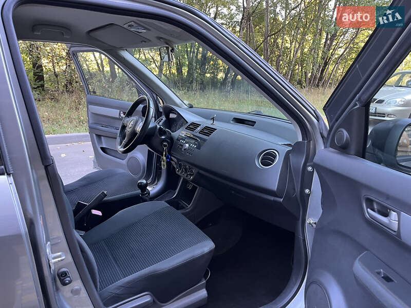Хэтчбек Suzuki Swift 2008 в Чернигове фото 26 Хэтчбек Suzuki Swift 2008 в Чернигове