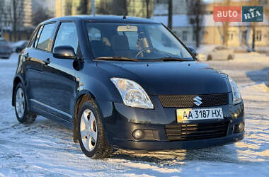 Хэтчбек Suzuki Swift 2008 в Киеве