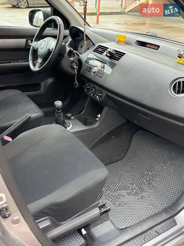 Хетчбек Suzuki Swift 2008 в Одесі фото 22 Хетчбек Suzuki Swift 2008 в Одесі