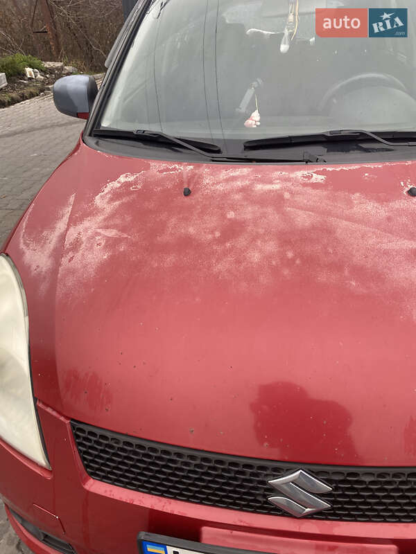 Хэтчбек Suzuki Swift 2006 в Киеве