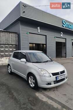 Хетчбек Suzuki Swift 2006 в Чернігові
