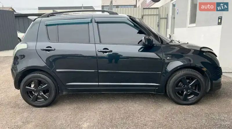 Хэтчбек Suzuki Swift 2007 в Киеве