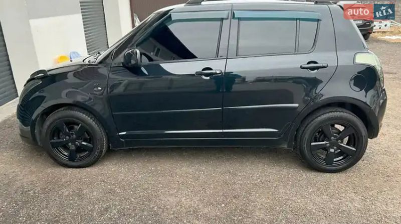 Хэтчбек Suzuki Swift 2007 в Киеве