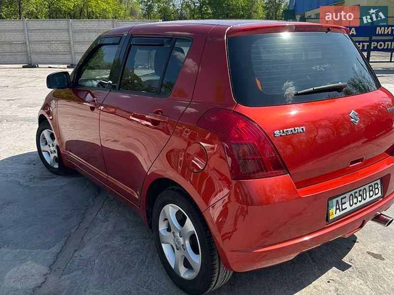Хетчбек Suzuki Swift 2006 в Кривому Розі