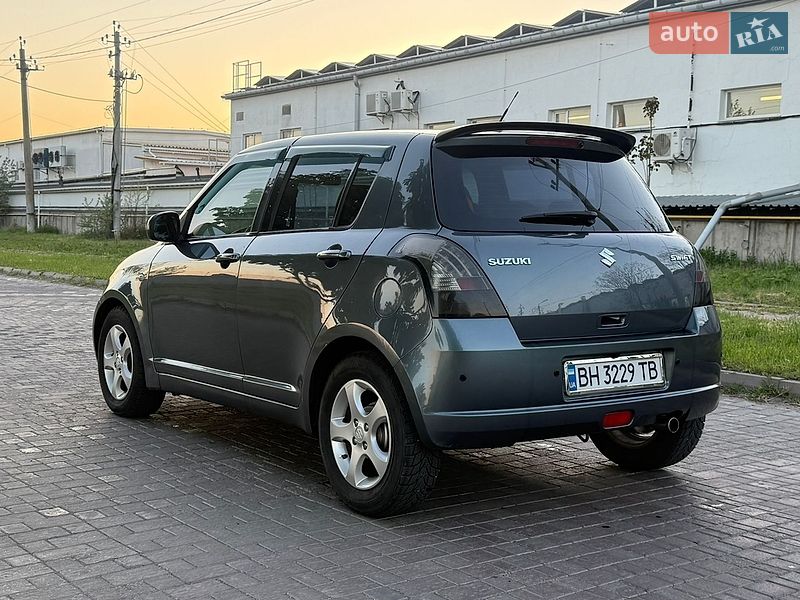 Хэтчбек Suzuki Swift 2007 в Одессе