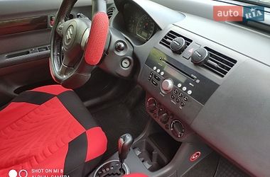 Хэтчбек Suzuki Swift 2006 в Львове