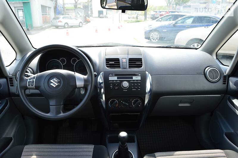 Хетчбек Suzuki SX4 2014 в Києві фото 10 Хетчбек Suzuki SX4 2014 в Києві