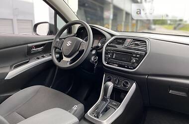 Внедорожник / Кроссовер Suzuki SX4 2018 в Киеве