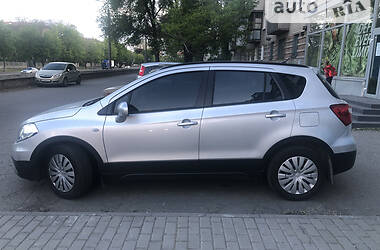 Позашляховик / Кросовер Suzuki SX4 2015 в Дніпрі