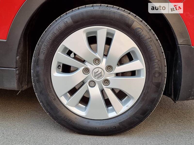 Хэтчбек Suzuki SX4 2016 в Киеве