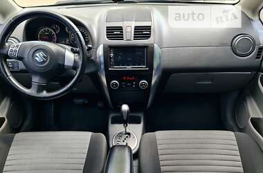 Хэтчбек Suzuki SX4 2011 в 