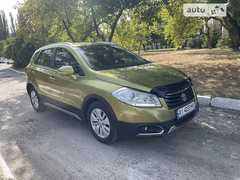 Внедорожник / Кроссовер Suzuki SX4 2014 в Черкассах