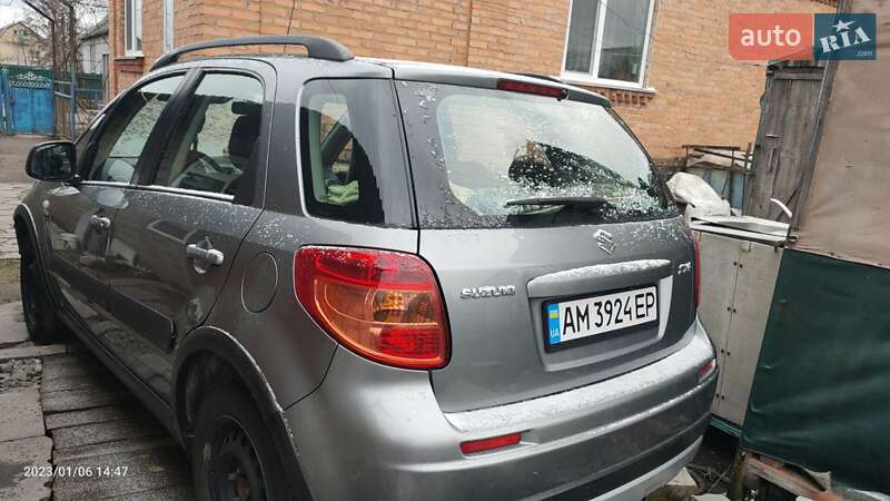 Suzuki SX4 2011