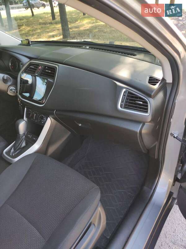 Внедорожник / Кроссовер Suzuki SX4 2020 в Днепре фото 24 Внедорожник / Кроссовер Suzuki SX4 2020 в Днепре
