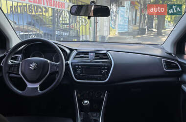 Внедорожник / Кроссовер Suzuki SX4 2017 в Николаеве