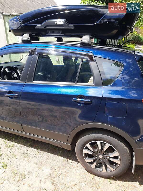 Позашляховик / Кросовер Suzuki SX4 2020 в Харкові