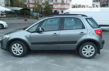 Позашляховик / Кросовер Suzuki SX4 2013 в Дніпрі