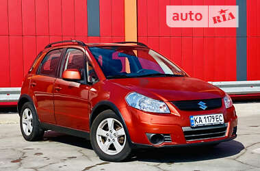 Внедорожник / Кроссовер Suzuki SX4 2011 в Киеве