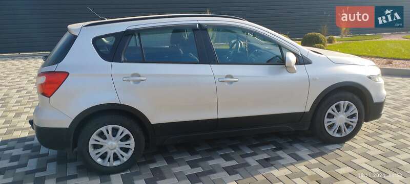 Позашляховик / Кросовер Suzuki SX4 2019 в Каневі