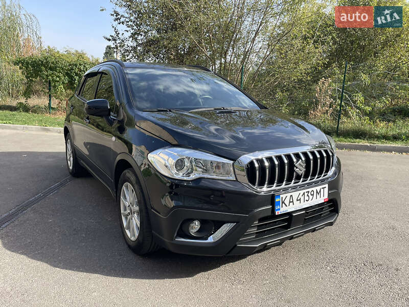 Внедорожник / Кроссовер Suzuki SX4 2020 в Киеве