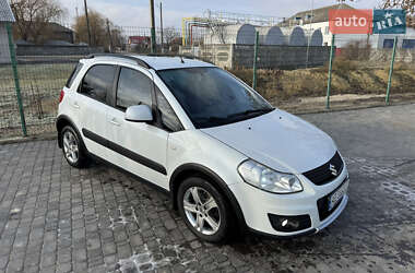 Позашляховик / Кросовер Suzuki SX4 2012 в Новоселиці