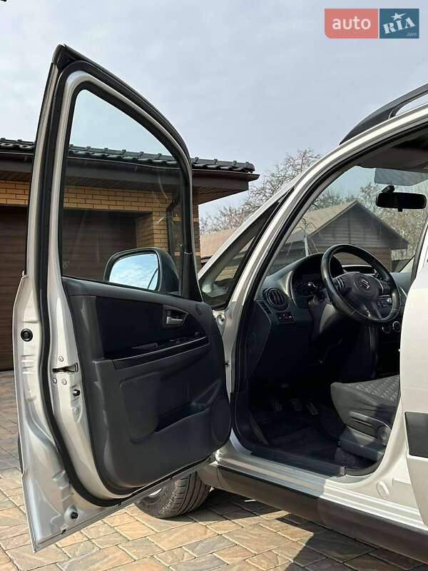 Хэтчбек Suzuki SX4 2007 в Шостке