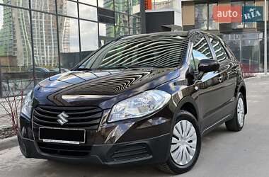 Позашляховик / Кросовер Suzuki SX4 2014 в Києві