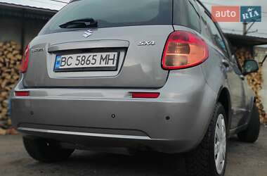 Седан Suzuki SX4 2010 в 