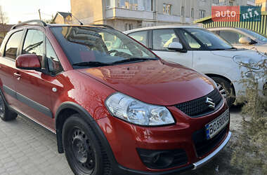 Внедорожник / Кроссовер Suzuki SX4 2013 в Львове