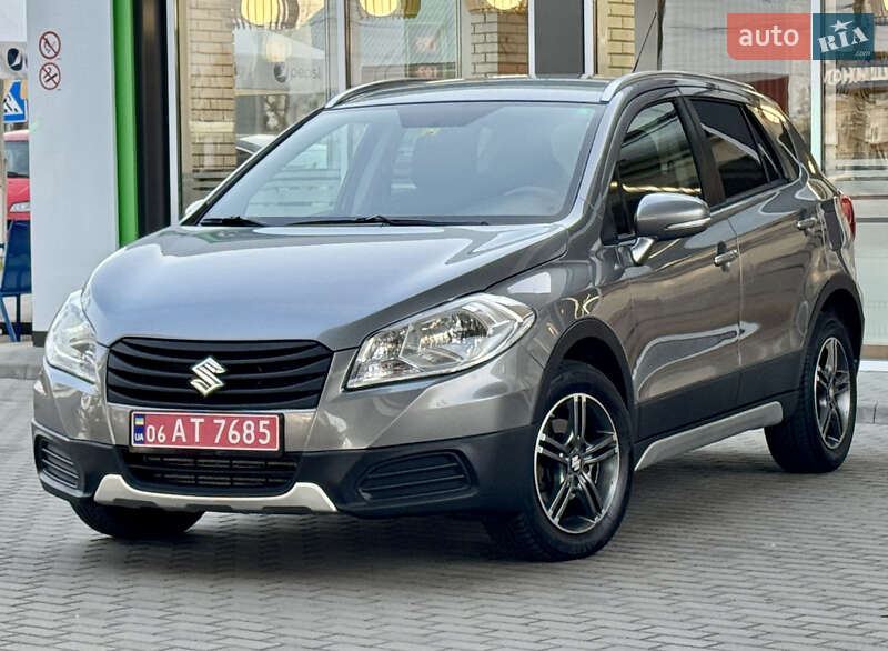Внедорожник / Кроссовер Suzuki SX4 2016 в Житомире