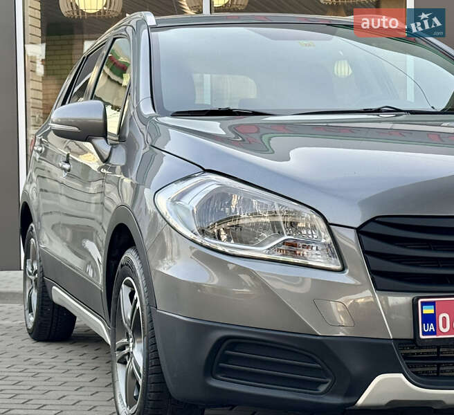 Внедорожник / Кроссовер Suzuki SX4 2016 в Житомире