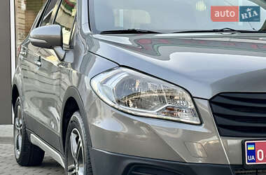 Внедорожник / Кроссовер Suzuki SX4 2016 в 