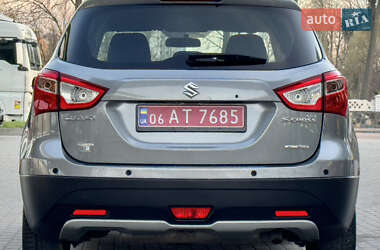 Внедорожник / Кроссовер Suzuki SX4 2016 в 
